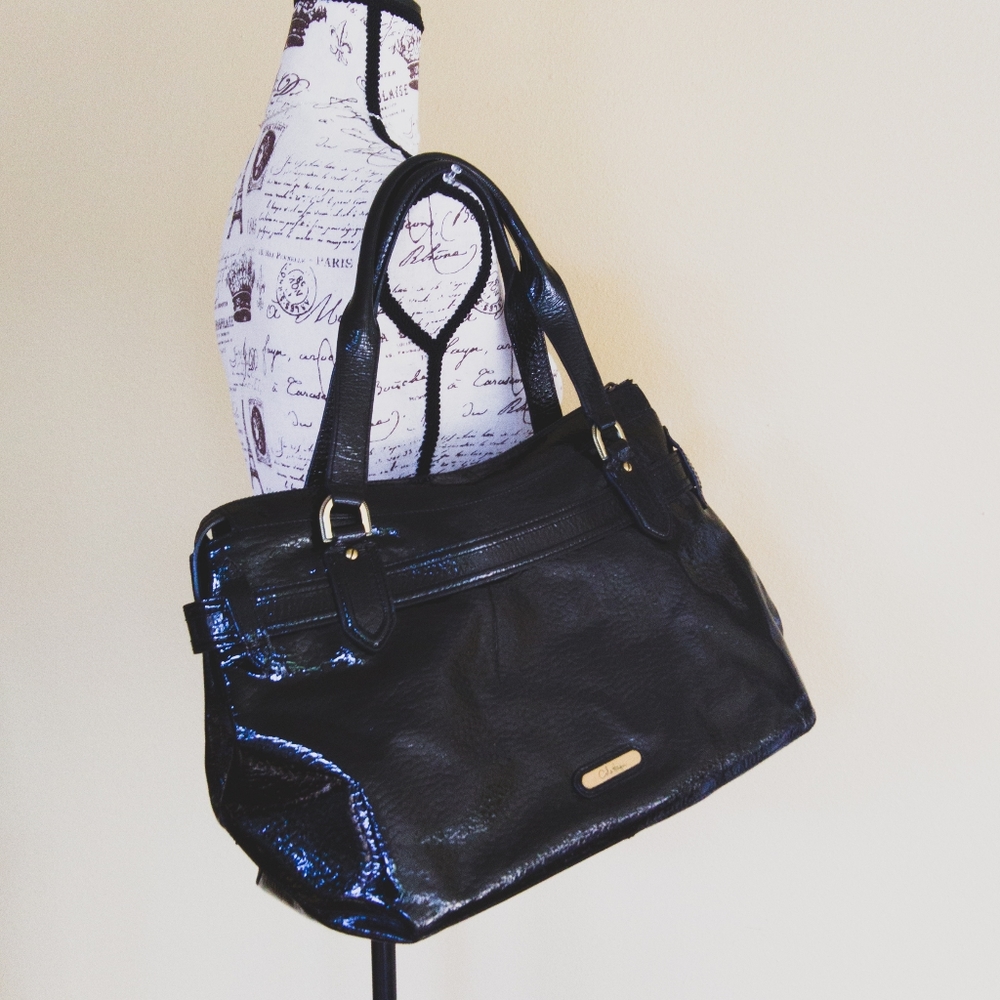 *SOLD* COLE HAAN Chic Black Patent Leather Large Shoulder Bag - Picture 7 of 13
